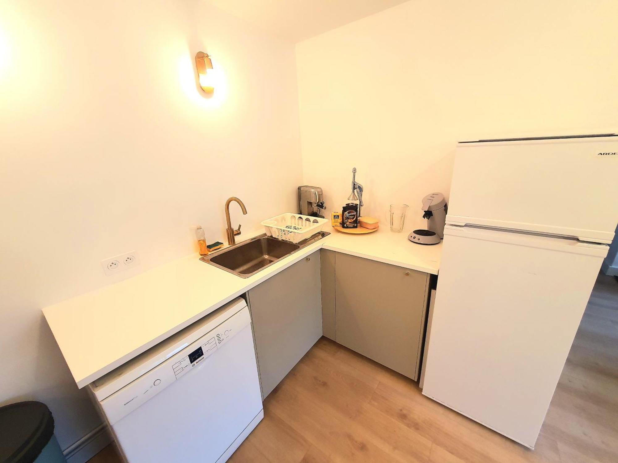 Évreux Chambre Paisible Chez L'Habitant En Rez De Chaussee Avec Salle D'Eau 10 Min Gare Et Centre Ville מראה חיצוני תמונה